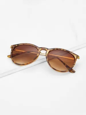 Leopard Frame Flat Lens Sunglasses