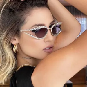 Trendy Rhinestone Retro Sunglasses